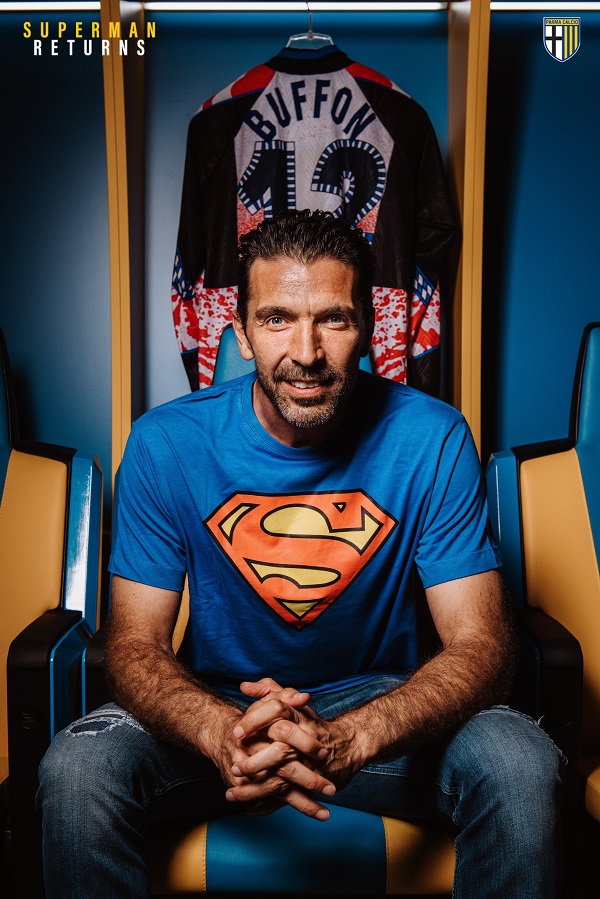 布丰20年纪念日超人回归