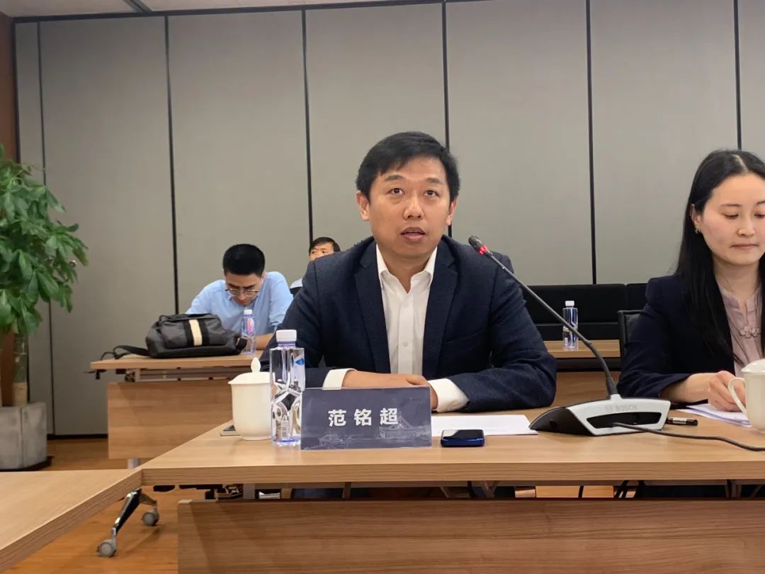中国职业足球纠纷仲裁用法律还是靠行规?