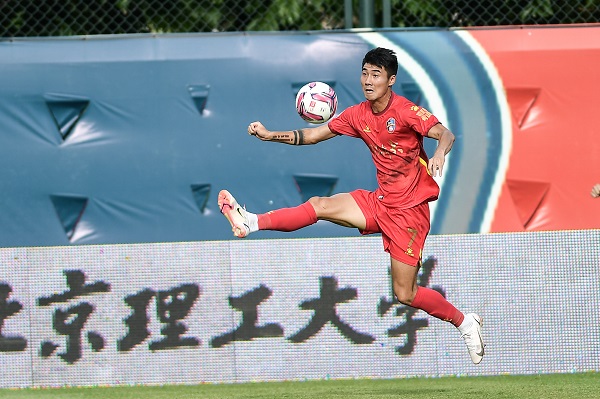 三级联赛打进57球,00后46球 泰山年轻人“外出锻炼再升级”