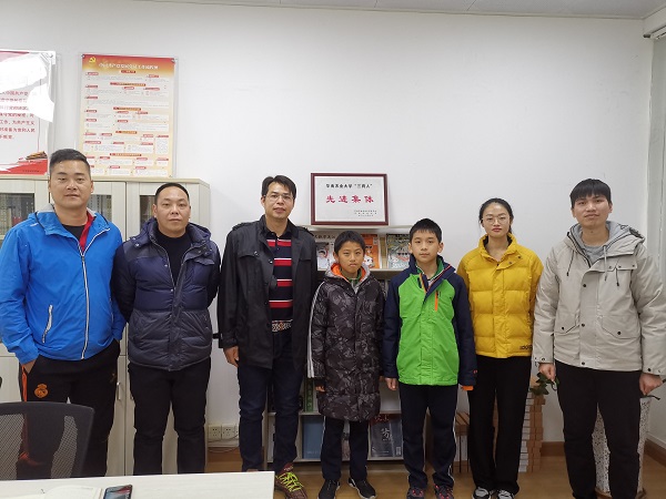 华南农业大学附属小学启动校园足球深度发展的新模式 刘安明和他的18个“全科”足球教练