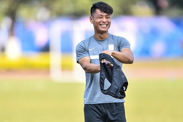 杨超声、王靖斌试训客家