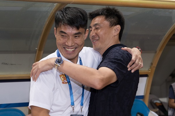 广州两队,谁是上岸那一个?