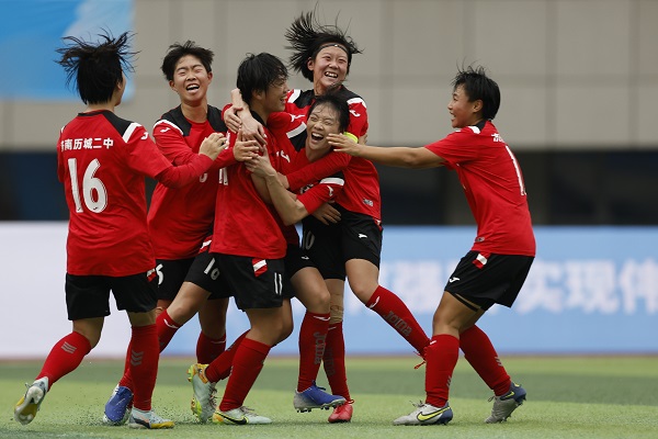 女子U17组冠军 历城二中 曾经失去了一个平台,如今拥有了新的舞台