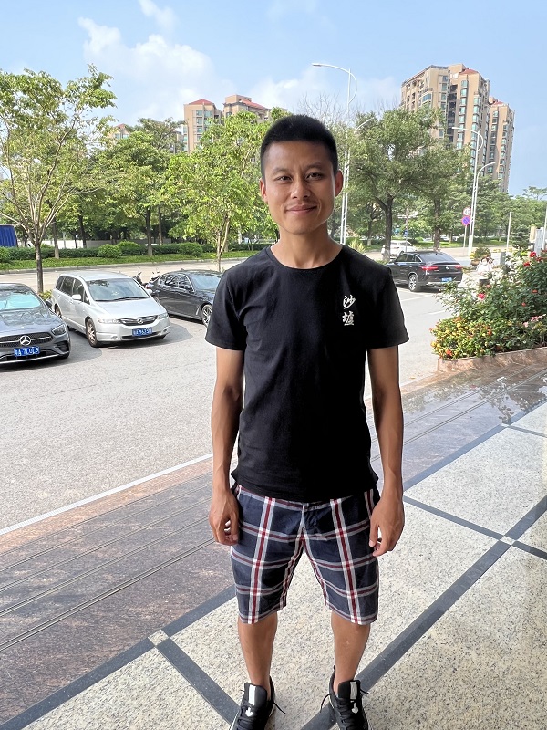 《足球》VS陈志钊 “没有拿过冠军,是比较遗憾的事情”
