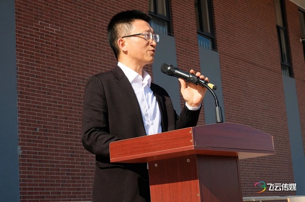 广东白云学院 以体育人,校园足球寻突破