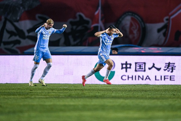 钟义浩角球破门 纳萨里奥失点 拉莫斯首胜,河南终结三连败