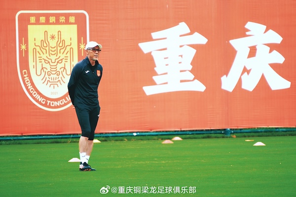 留给张外龙的磨合时间不多了