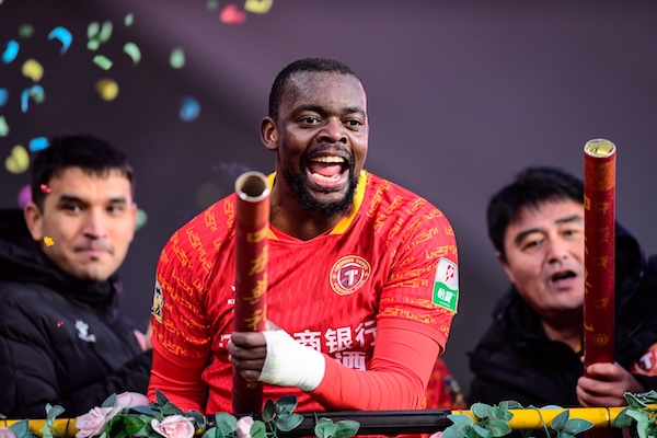 中甲射手王姆本扎：我们是城市的英雄