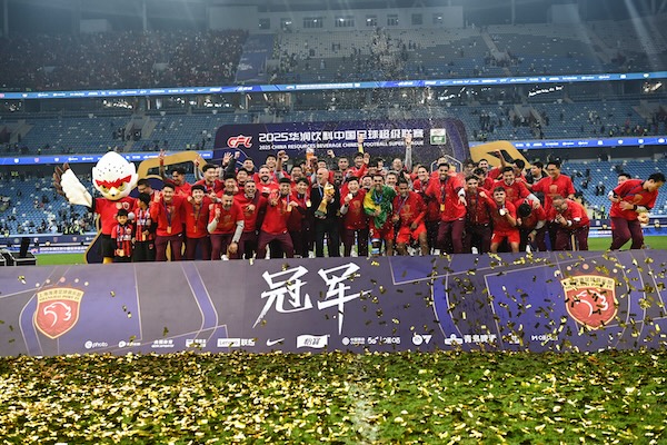 上海海港 过渡之师获“意外之喜”