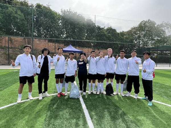 新疆首支盲人足球队出战残特奥会 足球为他们重新带来光明