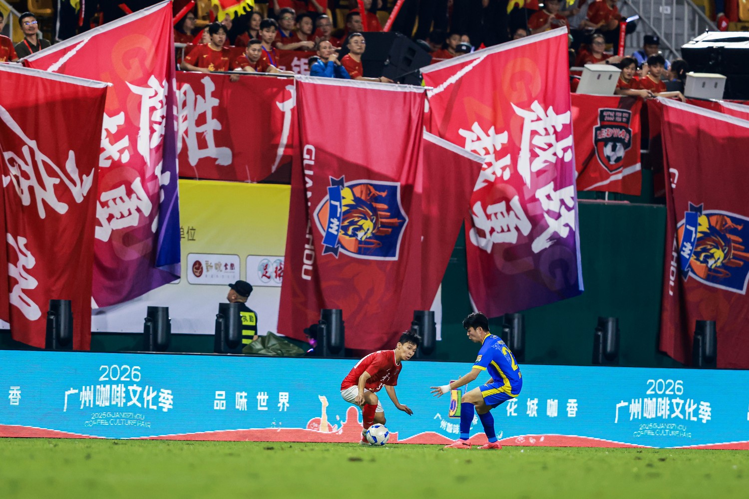 全民足球叙事 赛事经济共生 社会足球新建价值认同