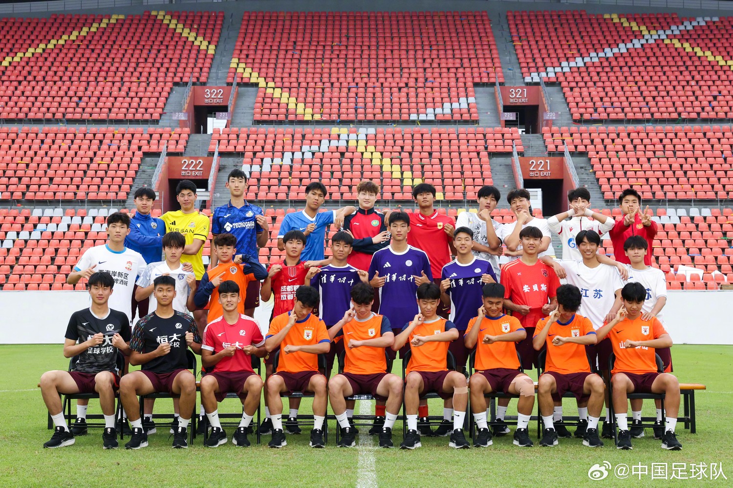 5月6日030 U17亚少赛中国首战印尼，赛前浮嶋敏鼓励球员：“为你们的青春而战吧！”