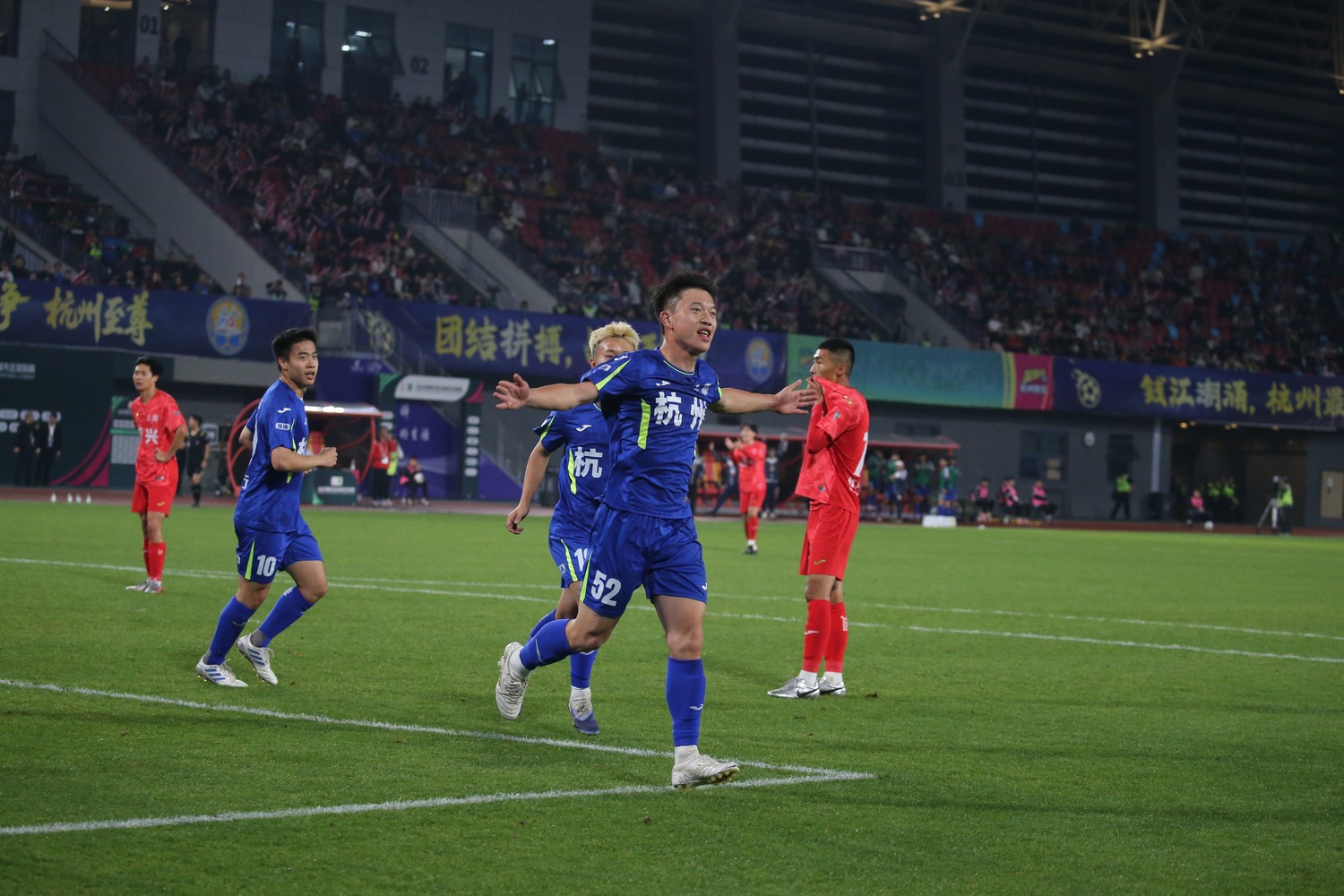 浙江FC推动青训变革——  青训耕耘者：传承青训贵在坚持