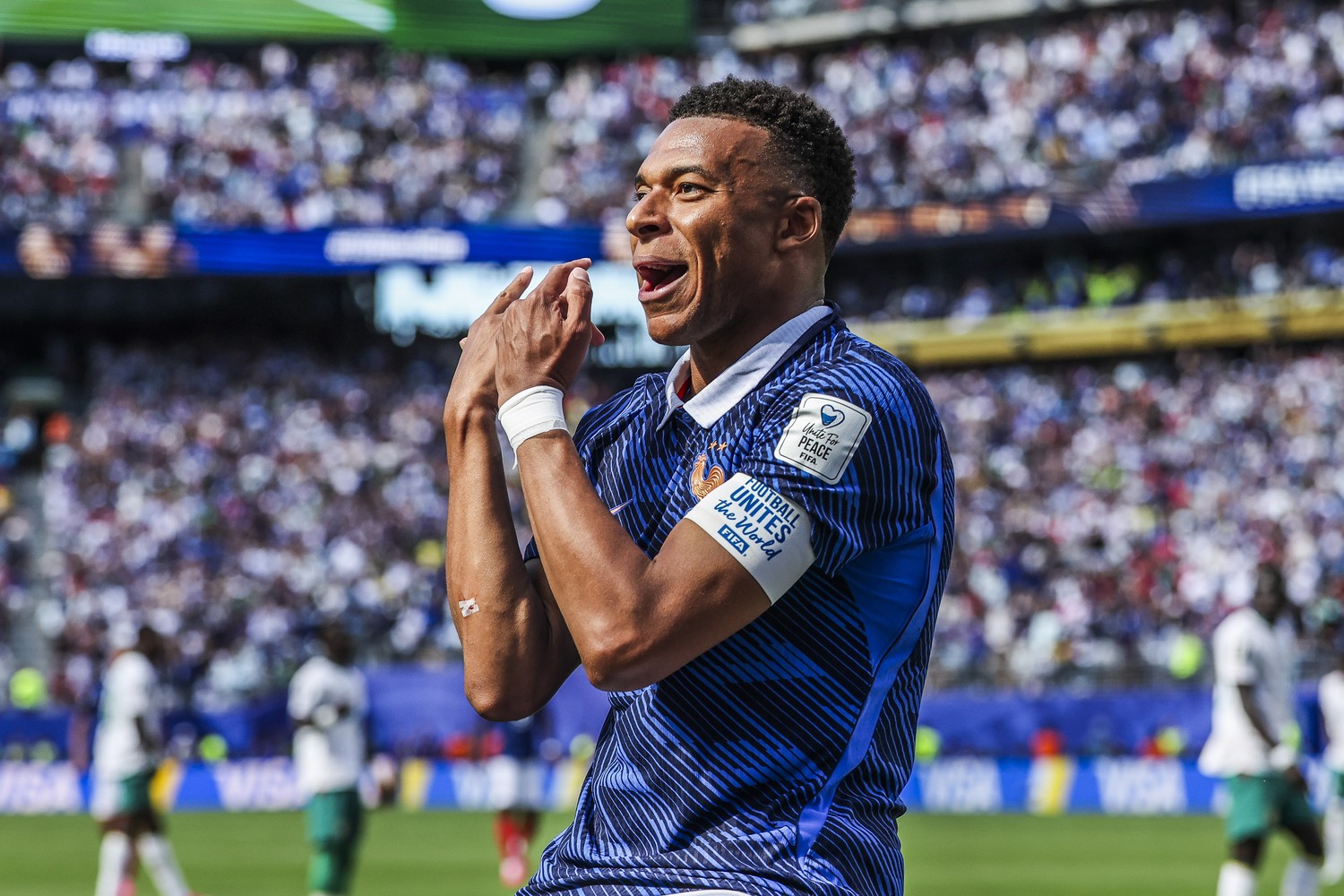 姆巴佩，雄心和挣扎的结合体