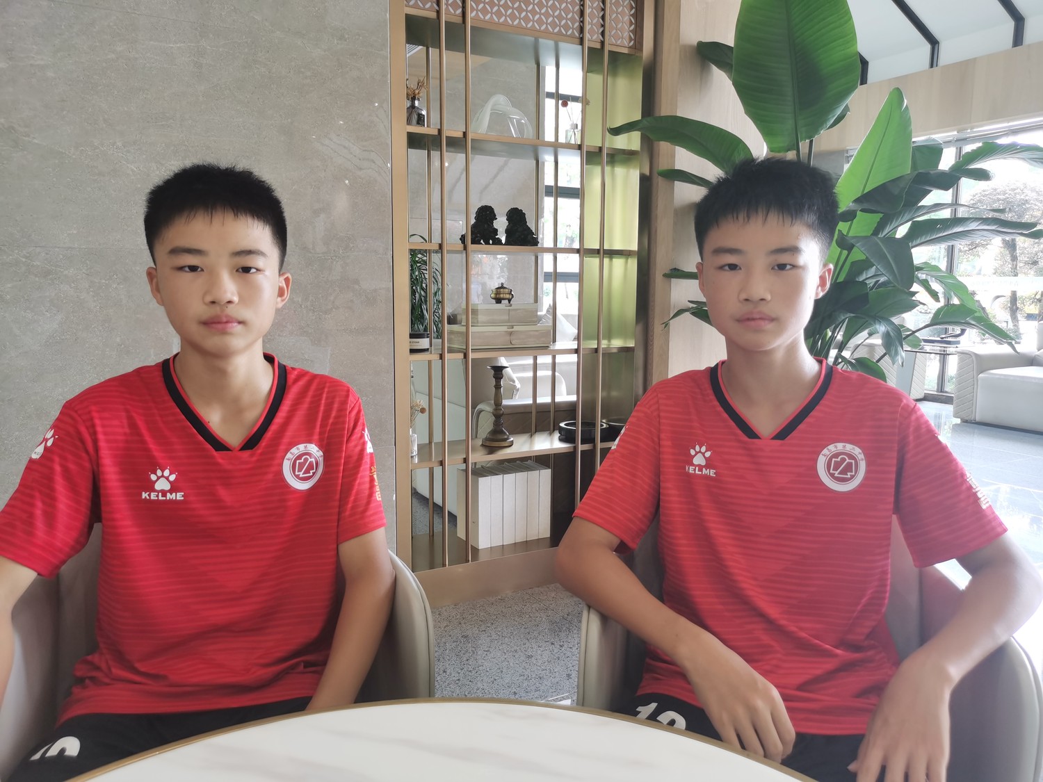 不停地奔波，不停地奔跑 苦了孩子，更幸福了孩子