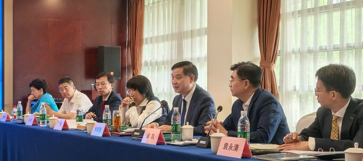 青少年足球多点突破 职业足球和社会足球展现产业希望 2026中国足球整体向好